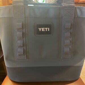 YETI Gray Men's Bag